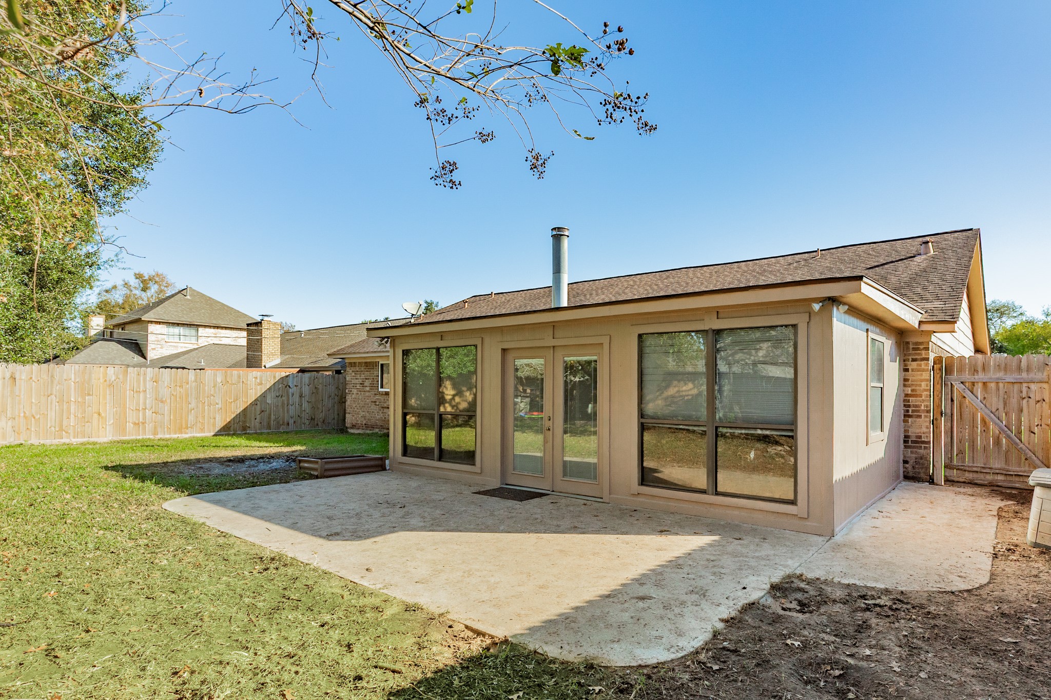 2837 Rimfire Drive Angleton, TX 77515 - Photo 4 of 23