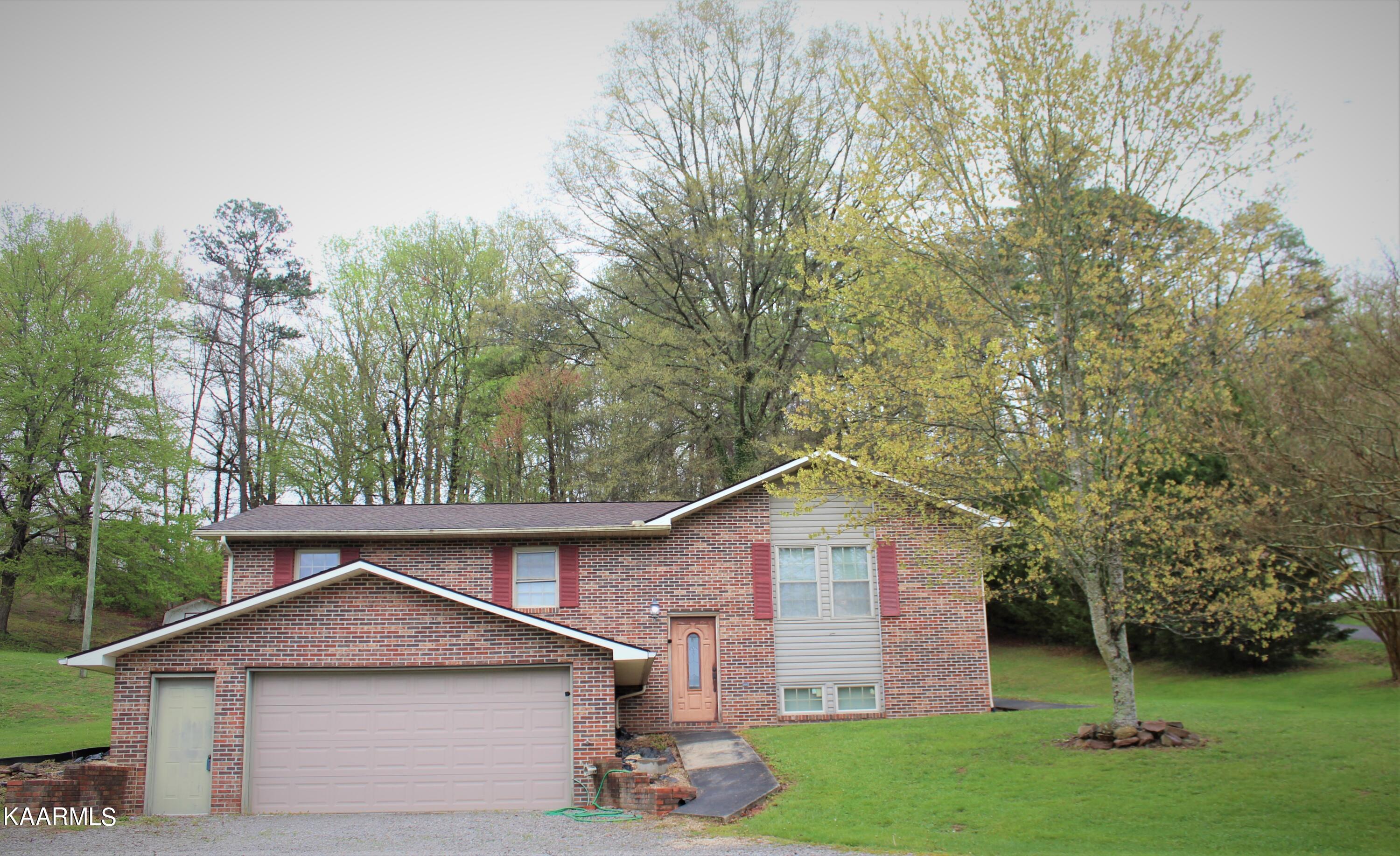 111 Lower Jackson Road Oliver Springs, TN 37840 - Photo 15 of 16 IMG_1542 (2)