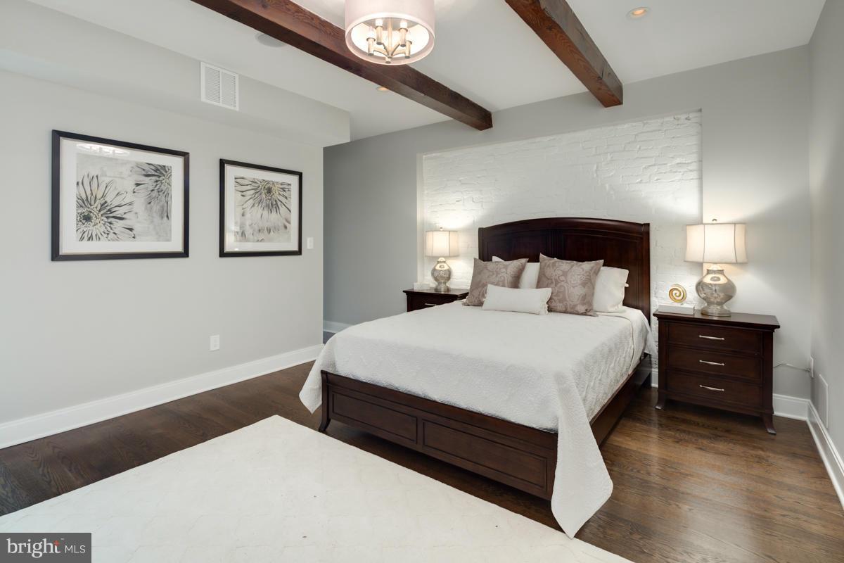 1723 Willard Street Northwest Washington, DC 20009 - Photo 12 of 30 Bedroom (Master)