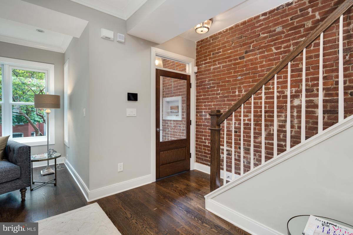 1723 Willard Street Northwest Washington, DC 20009 - Photo 3 of 30 Foyer