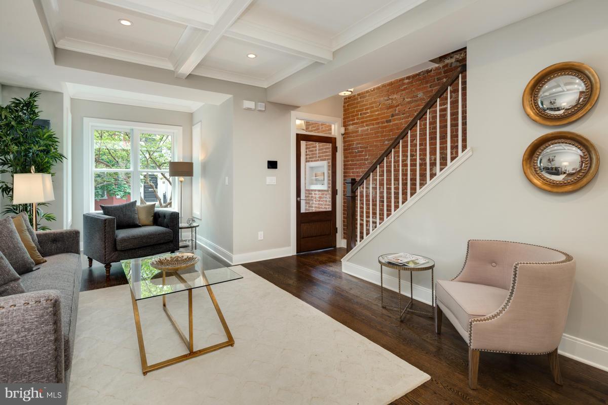 1723 Willard Street Northwest Washington, DC 20009 - Photo 5 of 30 Living Room