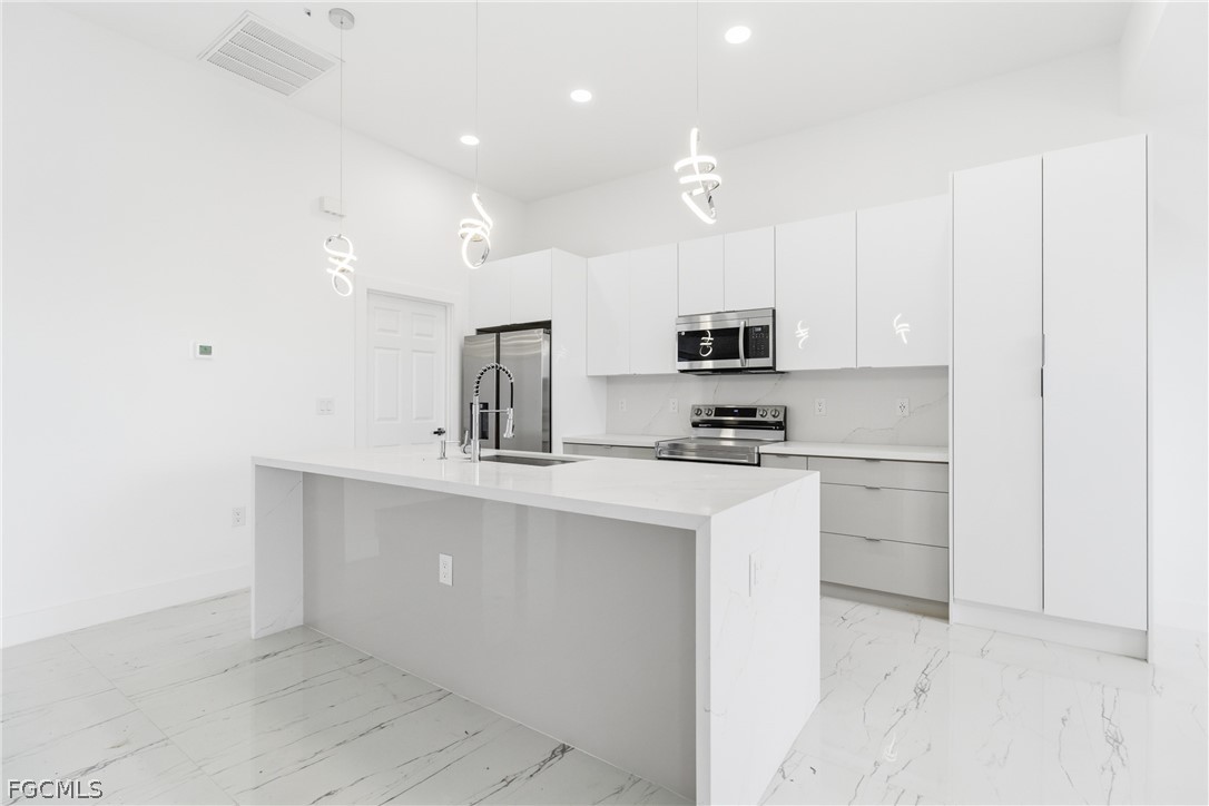 321 Peerless Street Lehigh Acres, FL 33974 - Photo 12 of 50