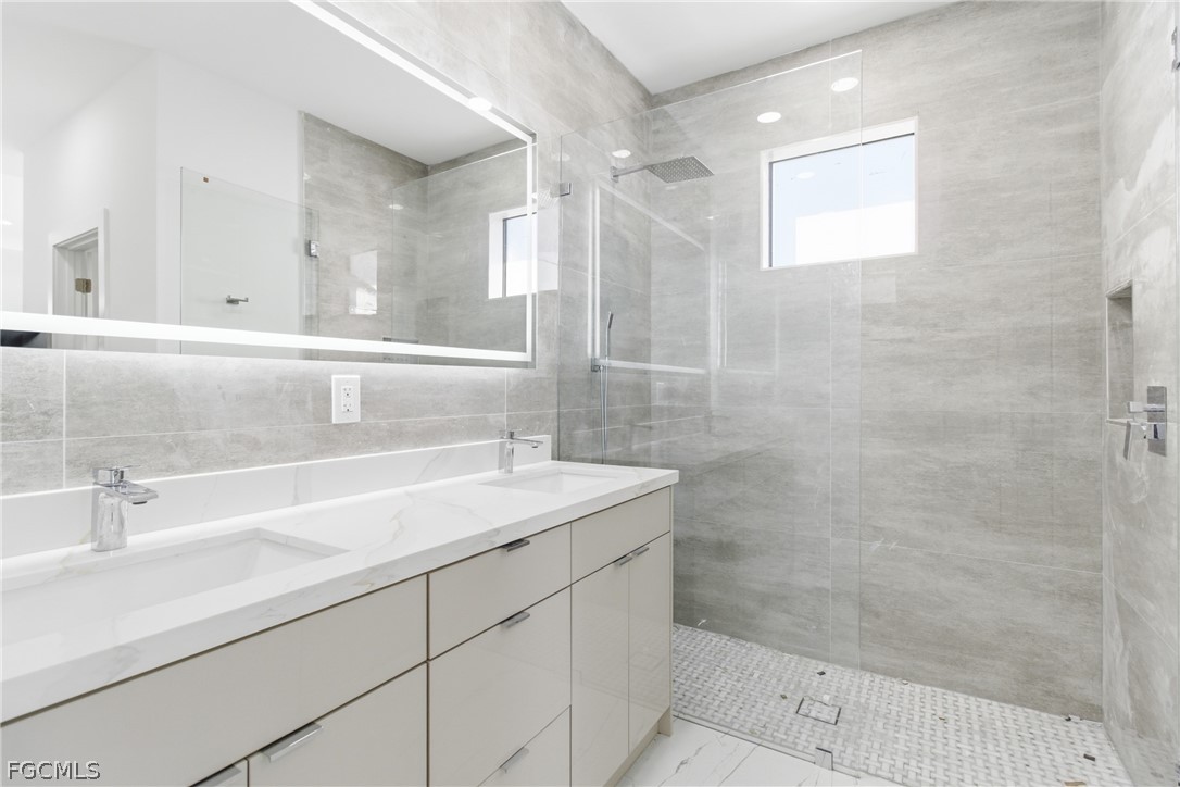 321 Peerless Street Lehigh Acres, FL 33974 - Photo 14 of 50