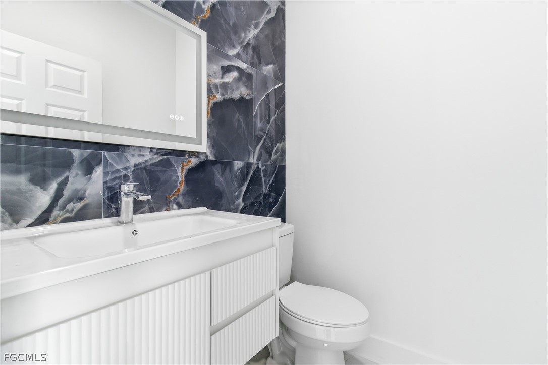 321 Peerless Street Lehigh Acres, FL 33974 - Photo 18 of 50