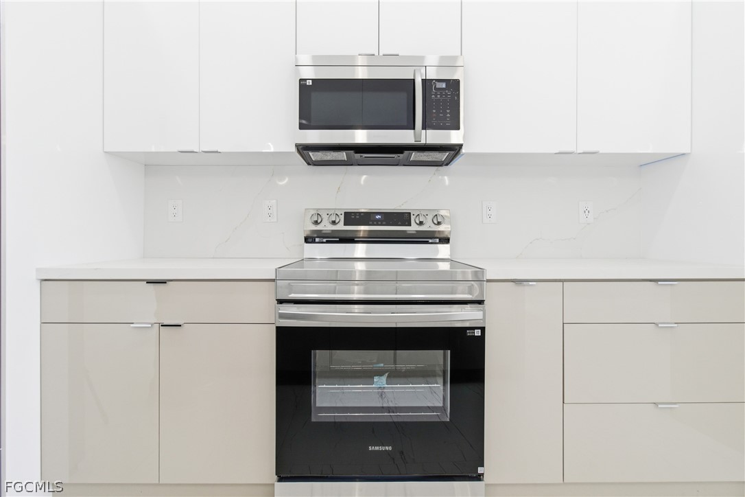 321 Peerless Street Lehigh Acres, FL 33974 - Photo 9 of 50