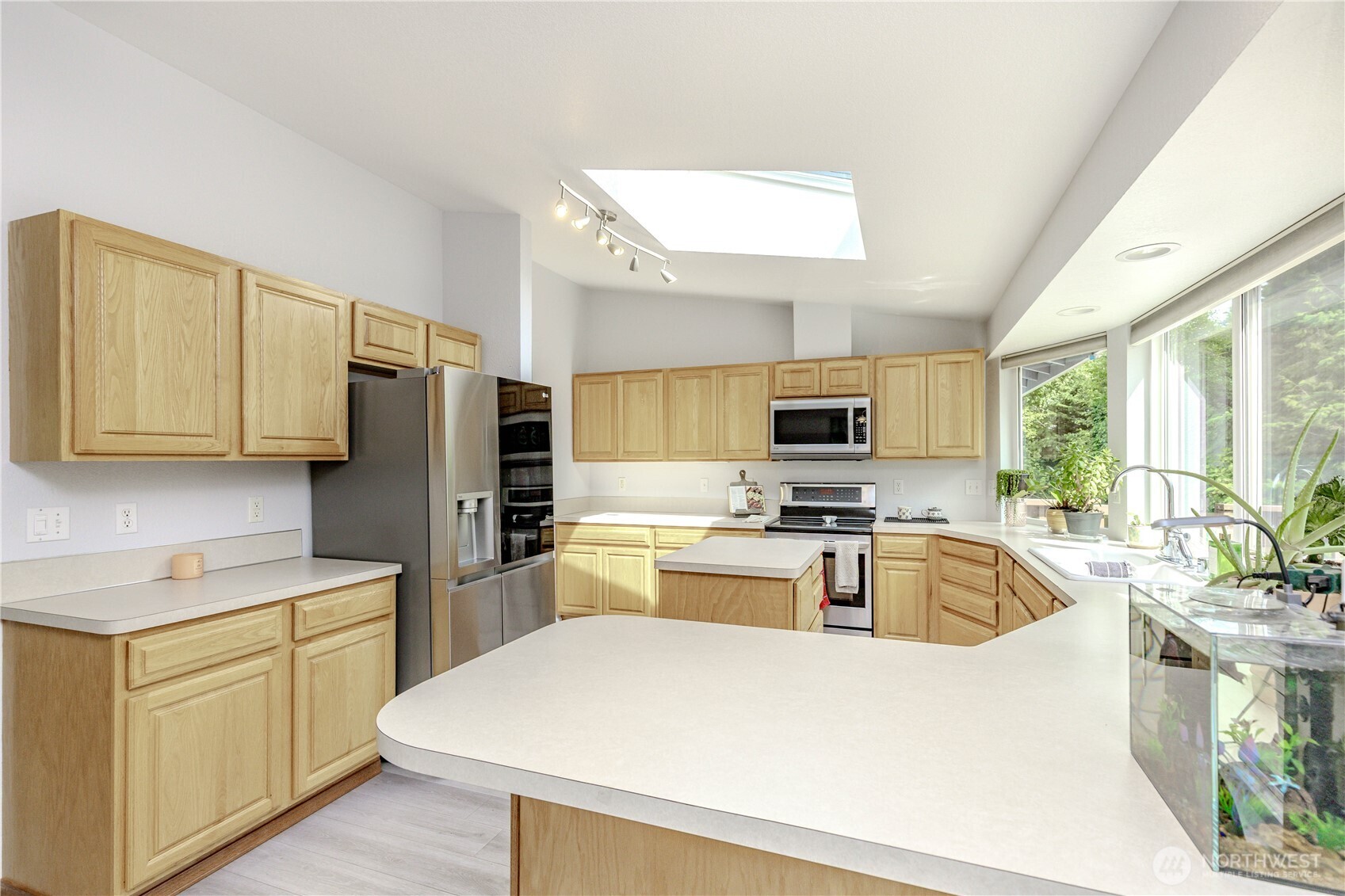 13617 Southeast 197th Place Renton, WA 98058 - Photo 8 of 37 Gallery Image 8
