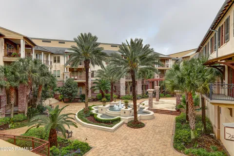 $499,000 | 605 Silverstone Road, Unit 205B, Lafayette, LA 70508