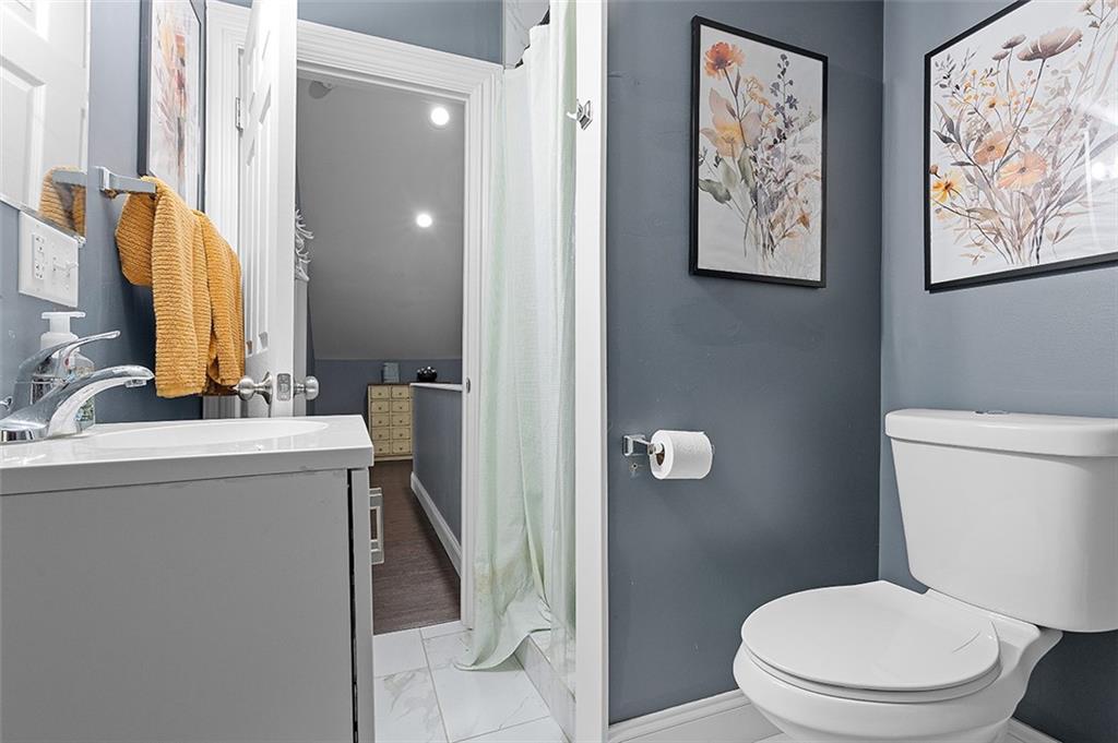 2401 Mt Troy Road Pittsburgh, PA 15212 - Photo 23 of 27 Gallery Image 23