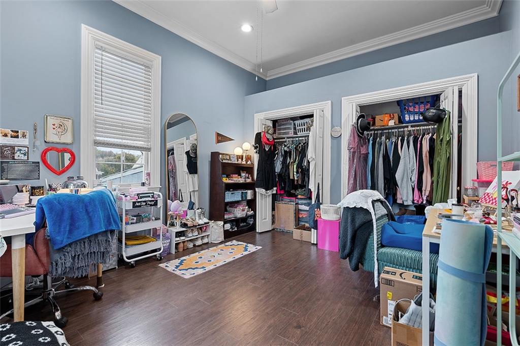 2401 Mt Troy Road Pittsburgh, PA 15212 - Photo 3 of 27 Gallery Image 3