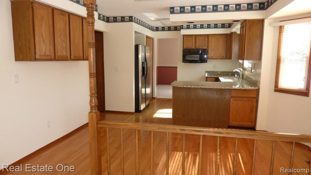 46079 Hanford Road Canton, MI 48187 - Photo 6 of 15