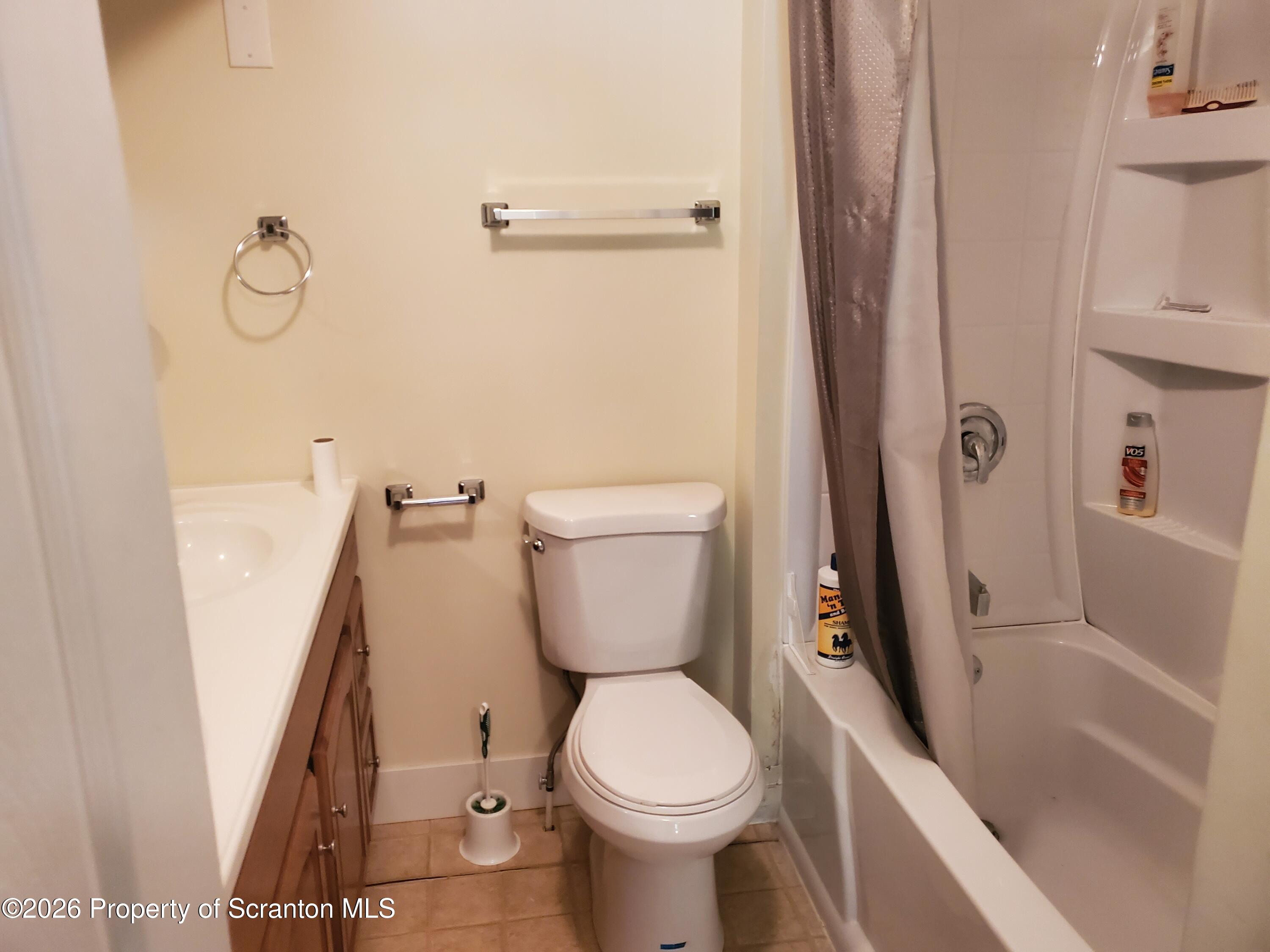 433 Plank Road Montrose, PA 18801 - Photo 11 of 53 First floor full bathroom