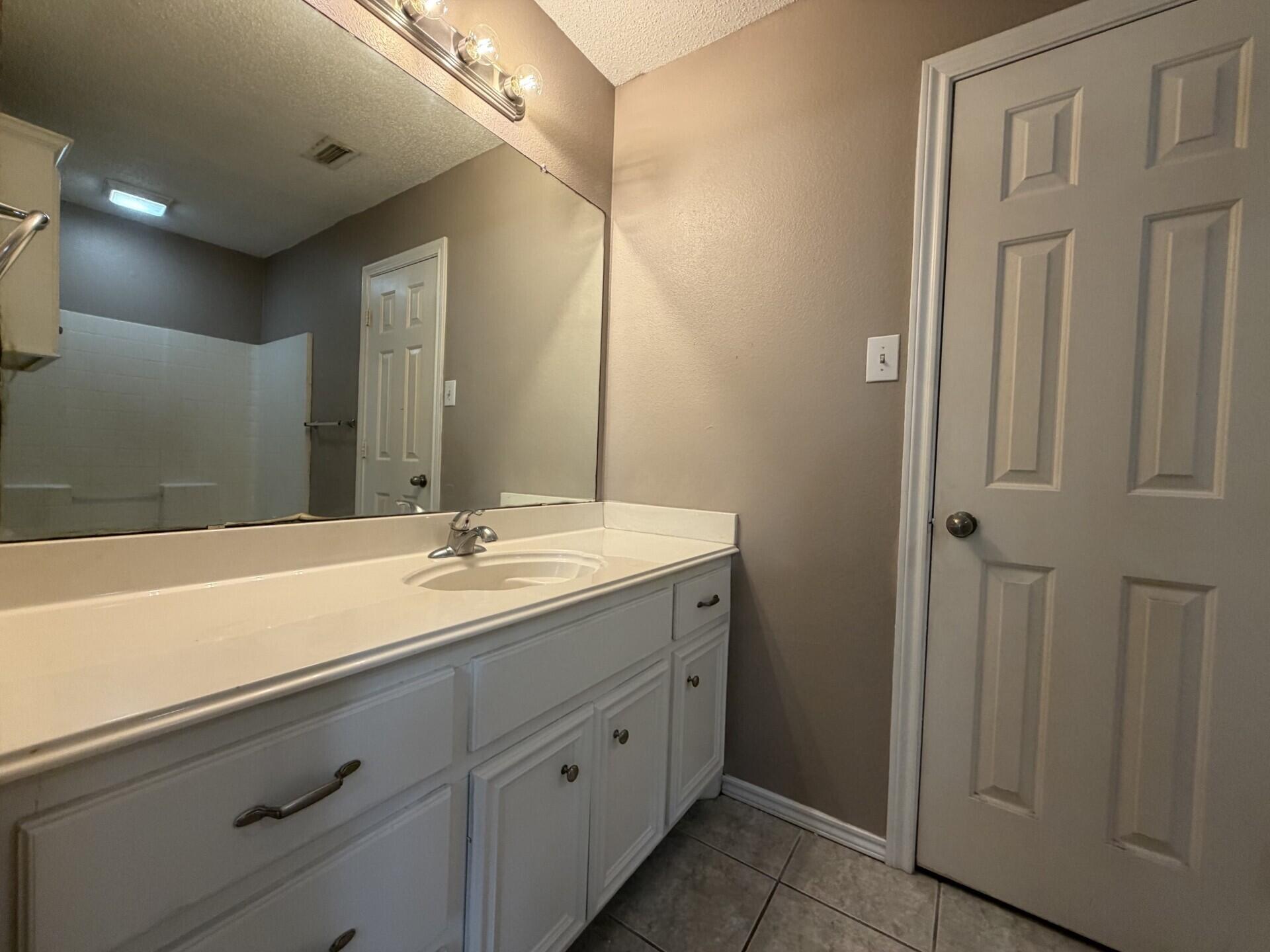 6510 9th Street Lubbock, TX 79416 - Photo 7 of 14 7