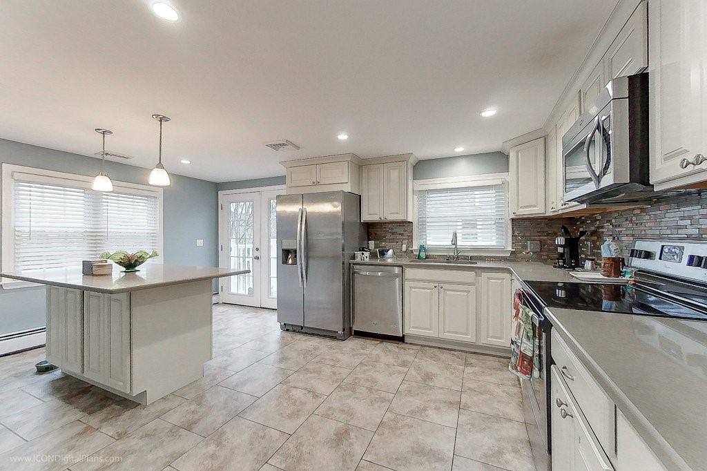 7 Wilbur Avenue Newport, RI 02840 - Photo 5 of 25