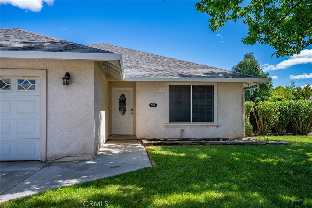 245 Shelley Way Red Bluff, CA 96080 - Photo 4 of 63