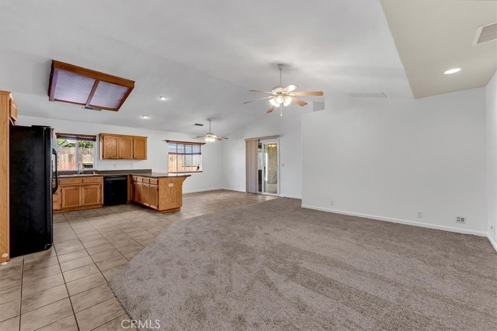 245 Shelley Way Red Bluff, CA 96080 - Photo 7 of 63