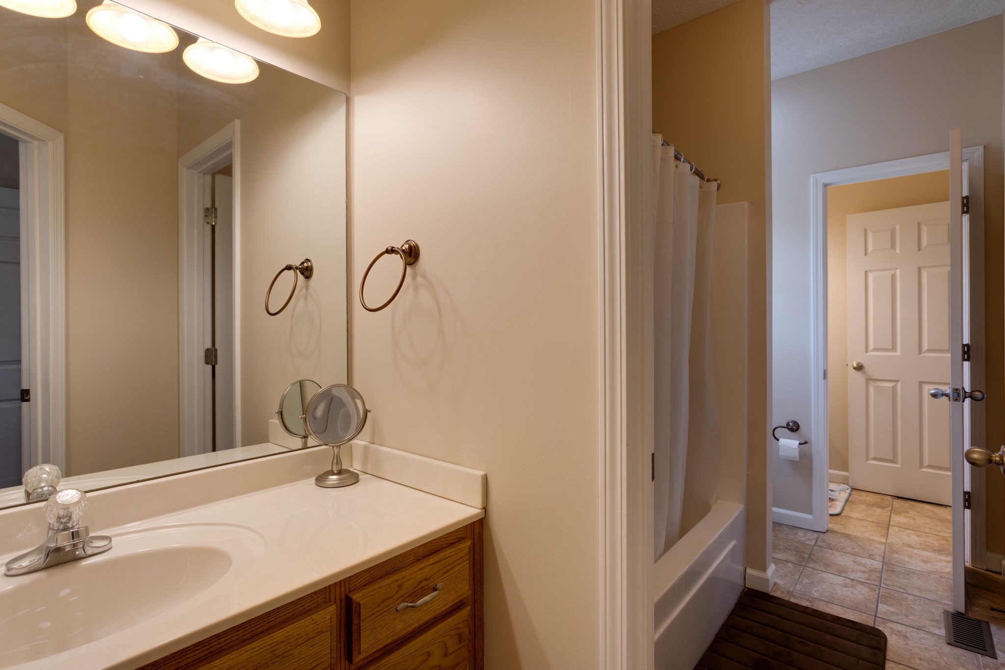 621 Jackson Road Portland, TN 37148 - Photo 14 of 32 a bathroom with a sink and a mirror