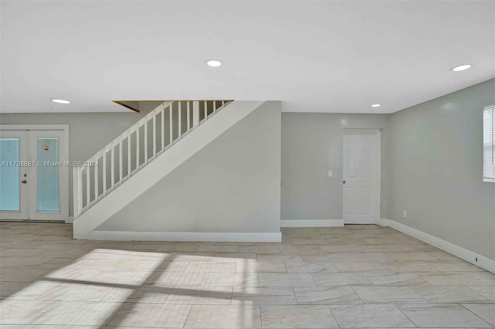 242 Southwest 9th Street, Unit 2 Dania Beach, FL 33004 - Photo 11 of 38