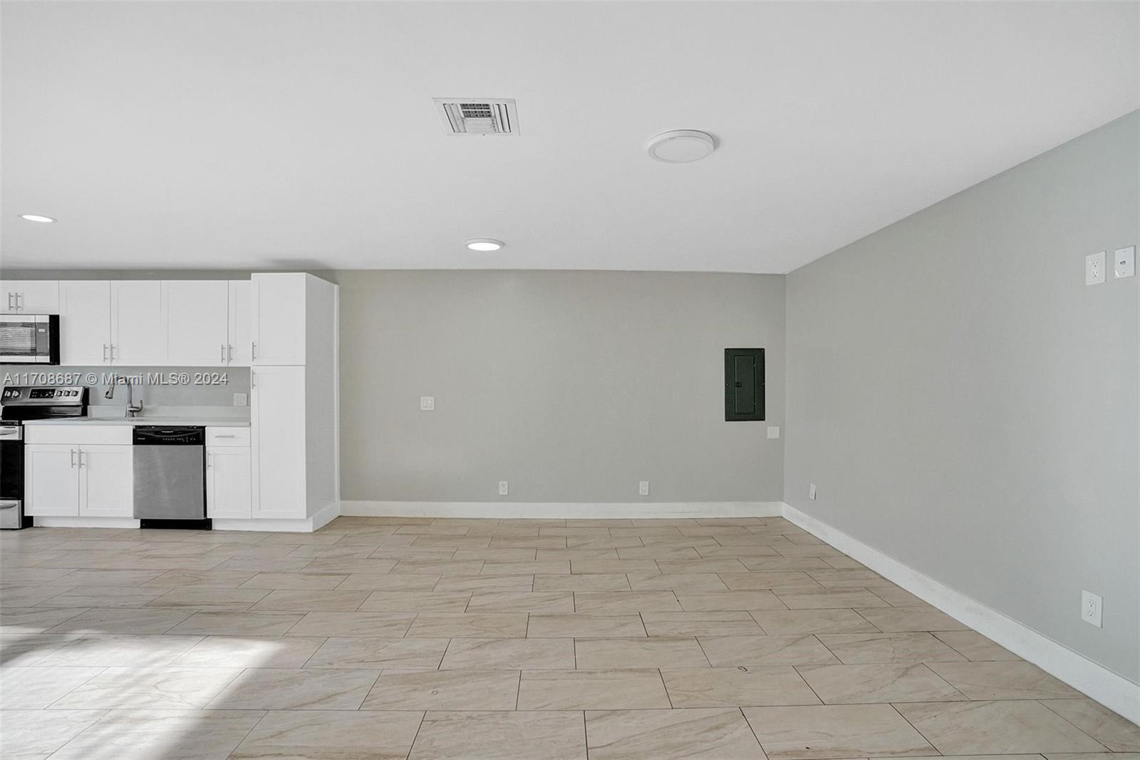 242 Southwest 9th Street, Unit 2 Dania Beach, FL 33004 - Photo 6 of 38