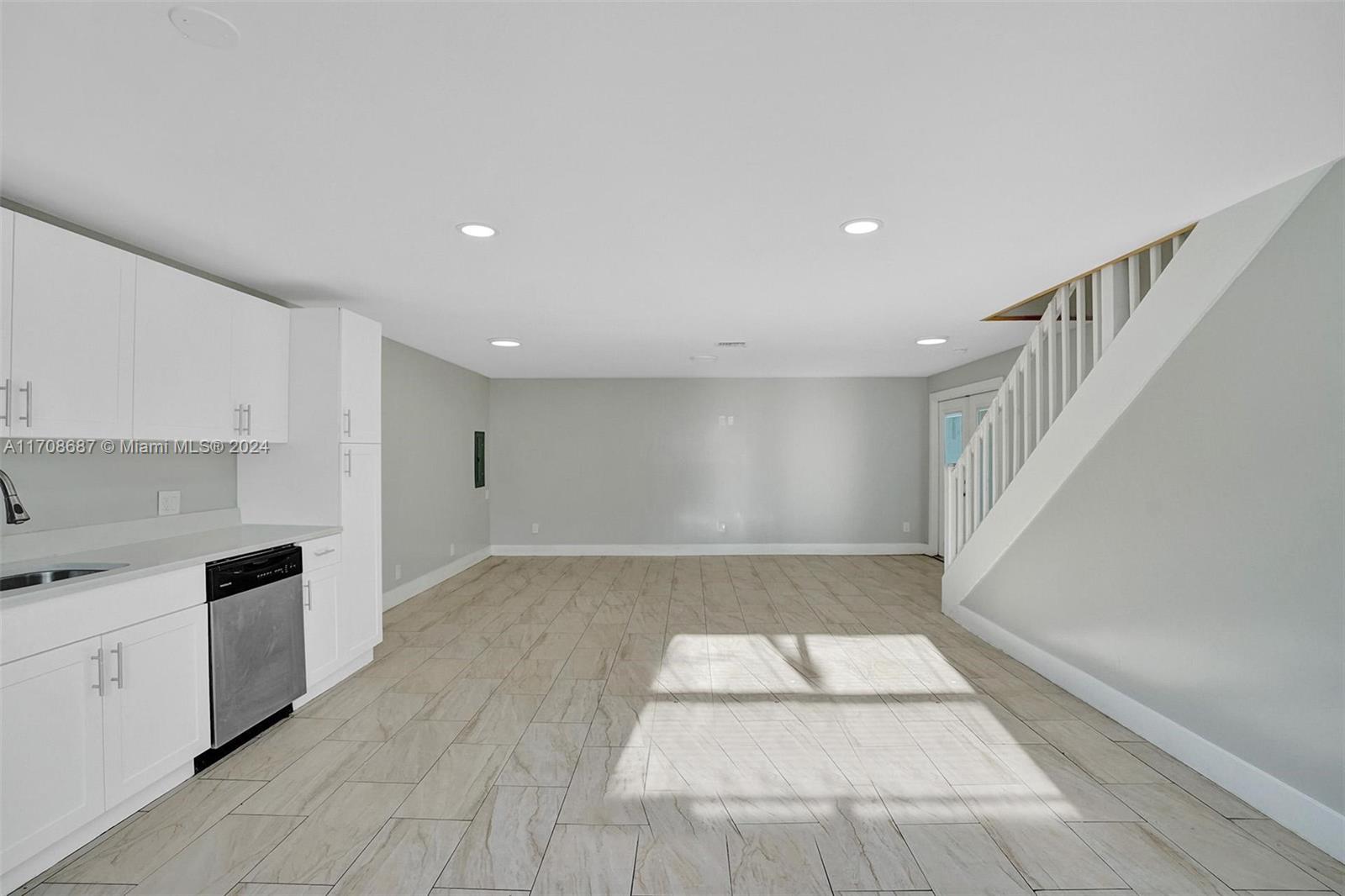 242 Southwest 9th Street, Unit 2 Dania Beach, FL 33004 - Photo 9 of 38