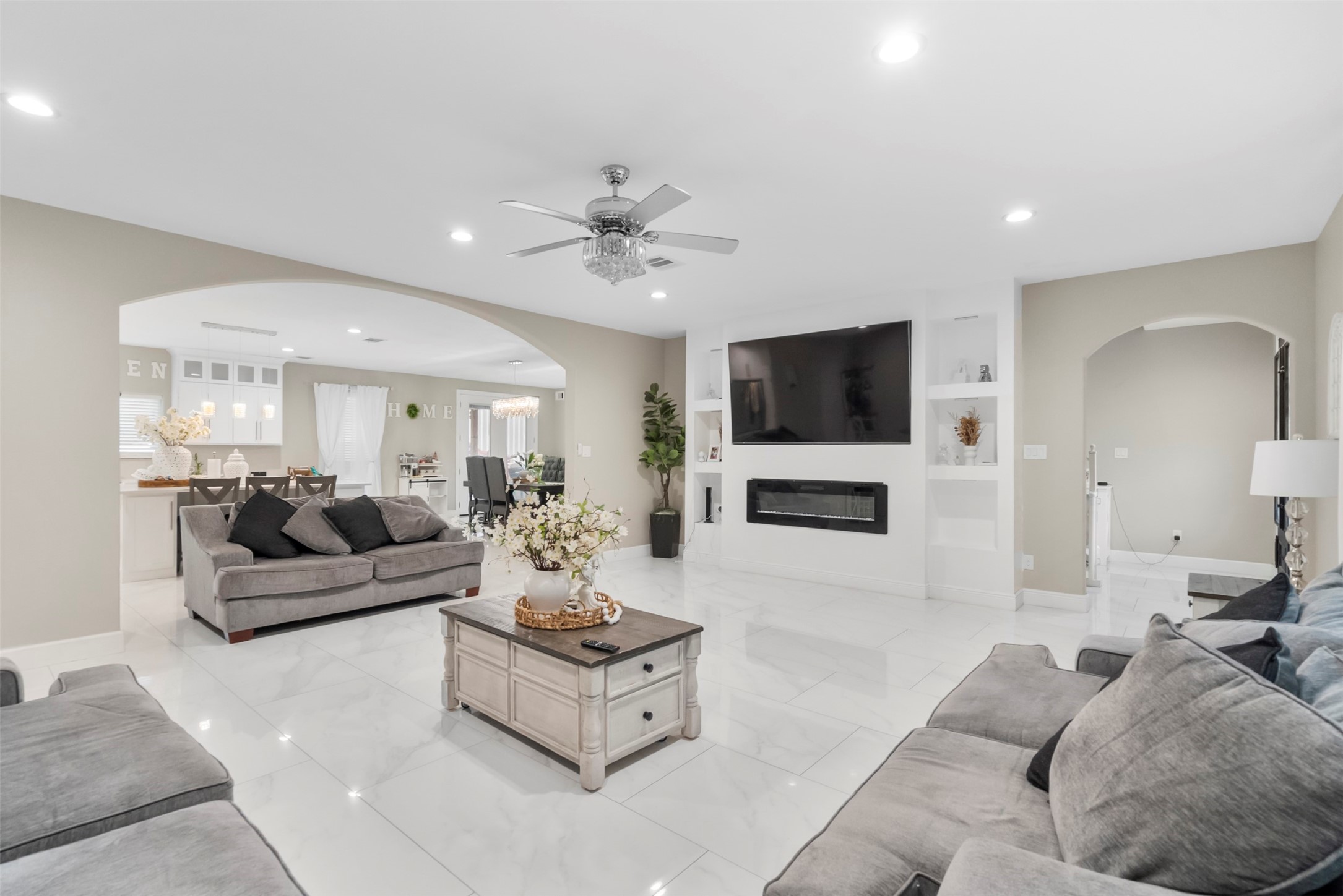 21502 Flint Trail Porter, TX 77365 - Photo 12 of 38 a living room with furniture and a flat screen tv