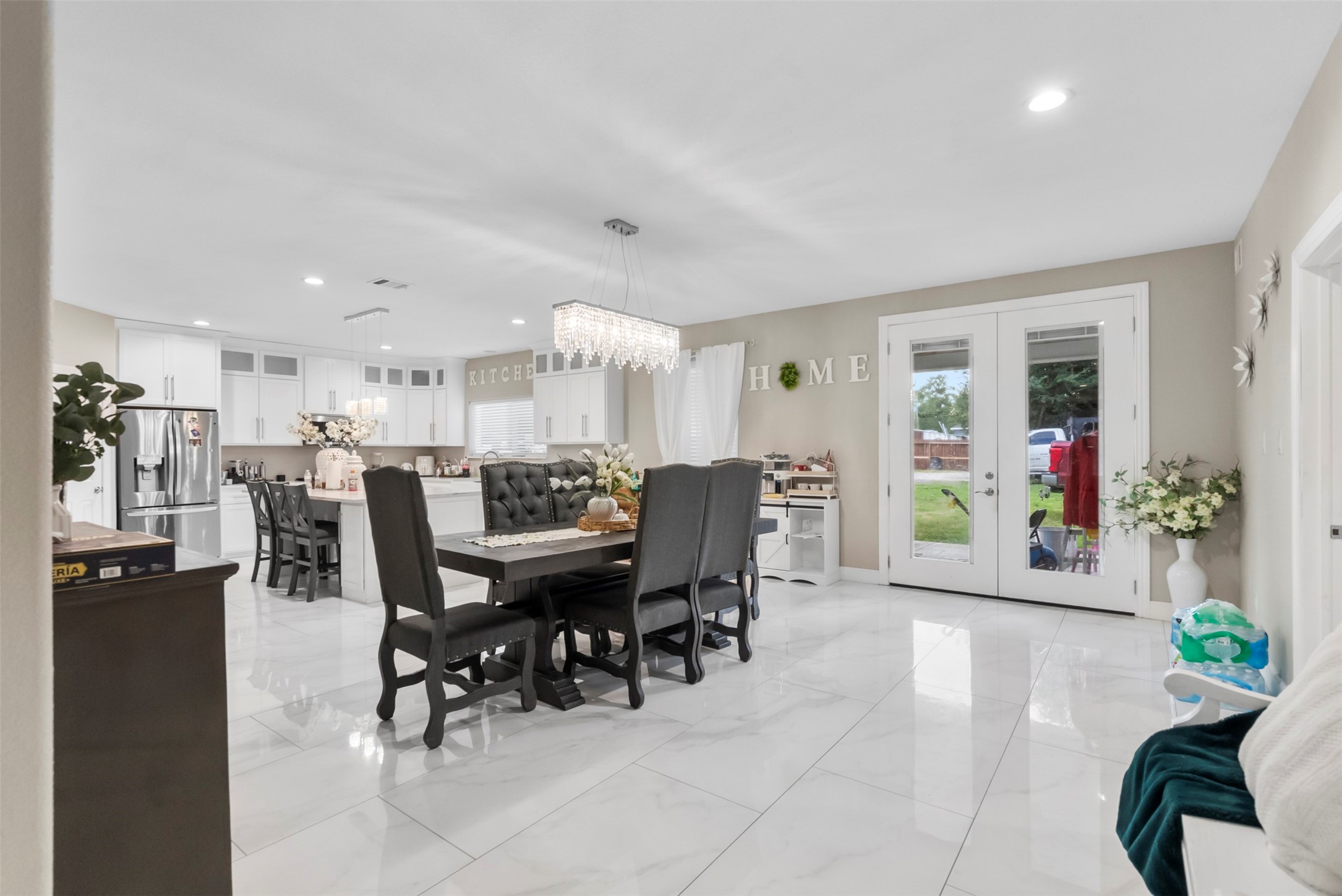 21502 Flint Trail Porter, TX 77365 - Photo 6 of 38 a view of a dining room with furniture and a livingroom