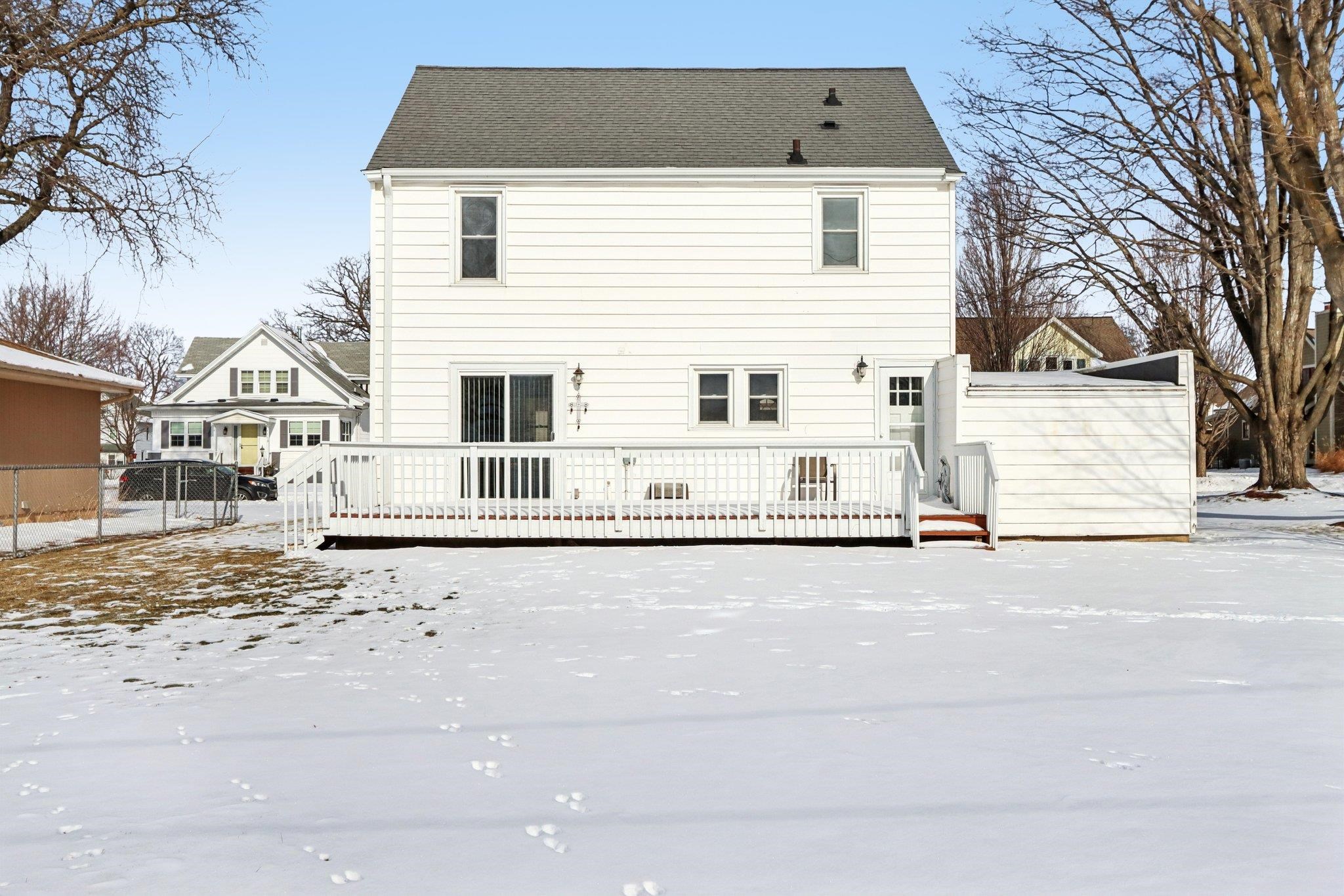 108 4th Street Waunakee, WI 53597 - Photo 35 of 47