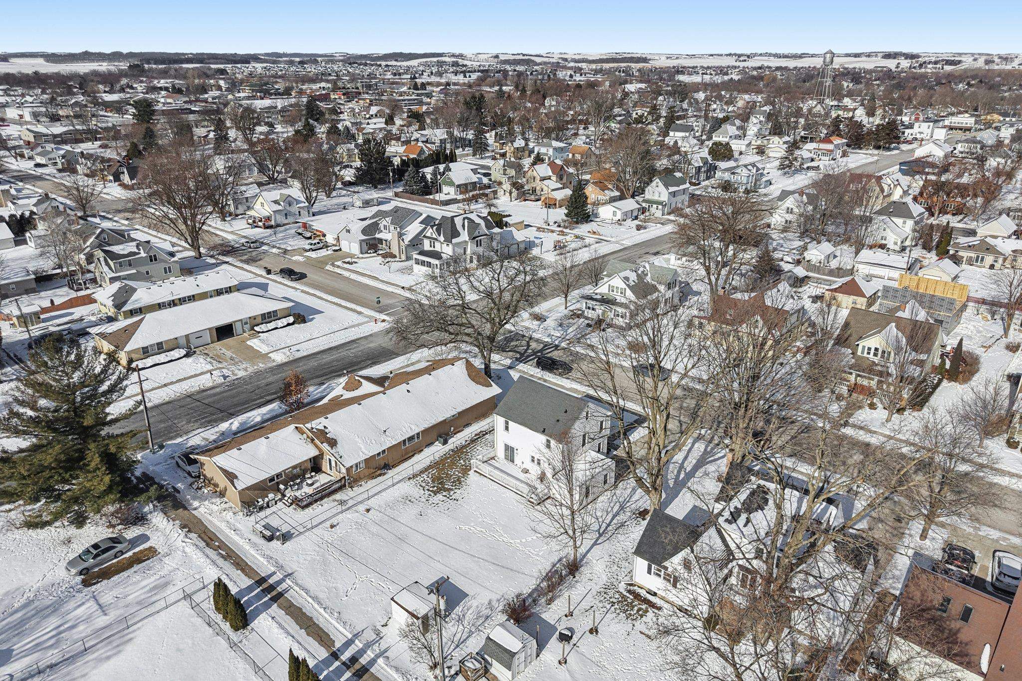 108 4th Street Waunakee, WI 53597 - Photo 43 of 47