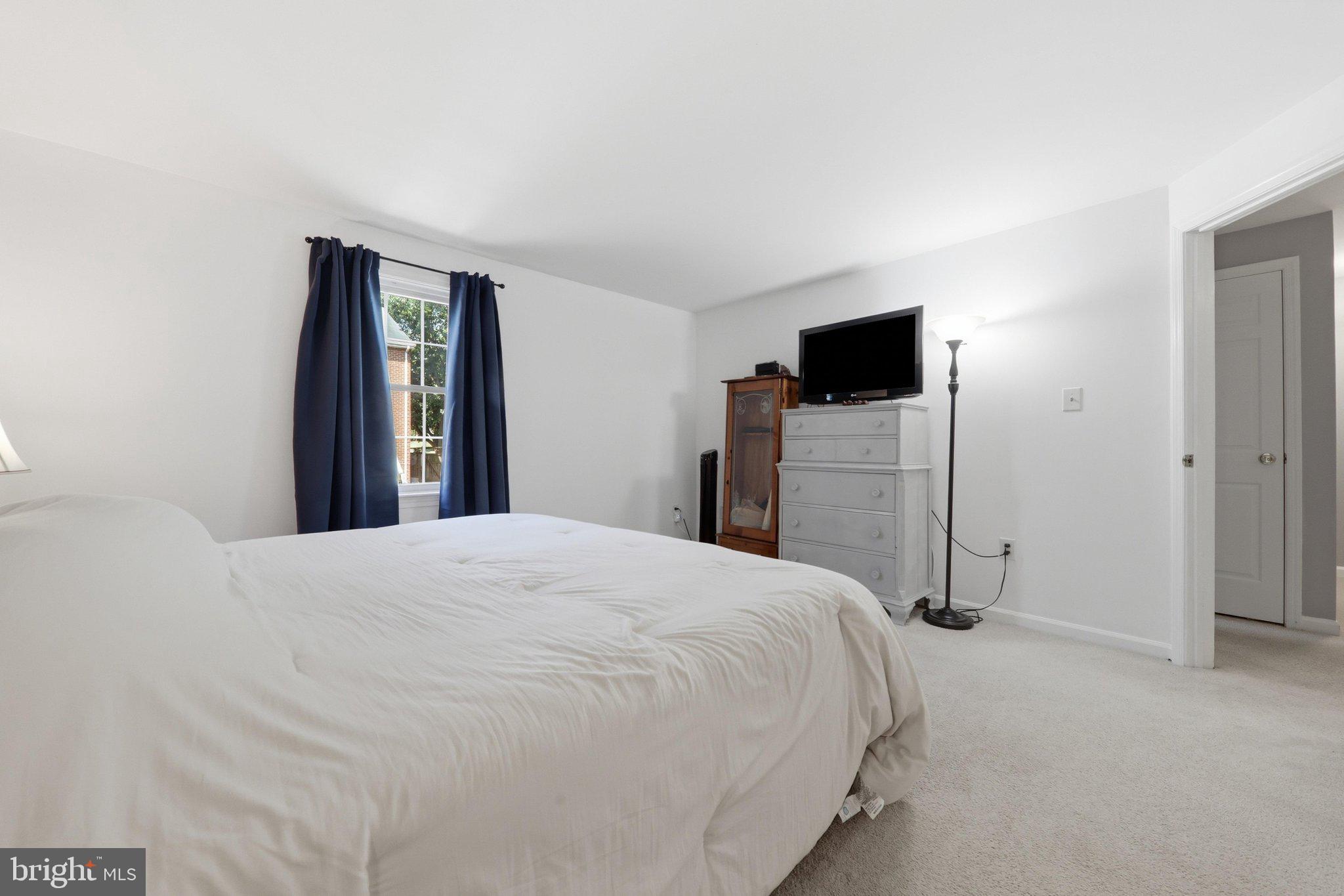 7998 Windsail Court Frederick, MD 21701 - Photo 21 of 38 Primary Bedroom