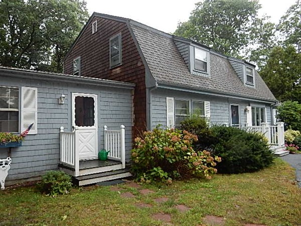131 Skating Rink Road Barnstable, MA 02601 - Photo 1 of 11 Gallery Image 1