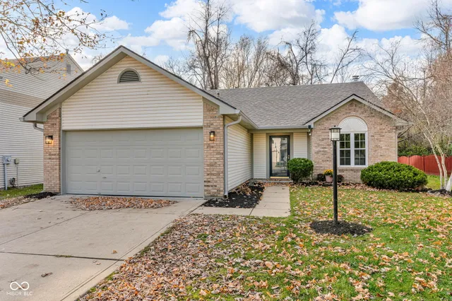 $1,990 | 12126 Blue Springs Lane, Fishers, IN 46037