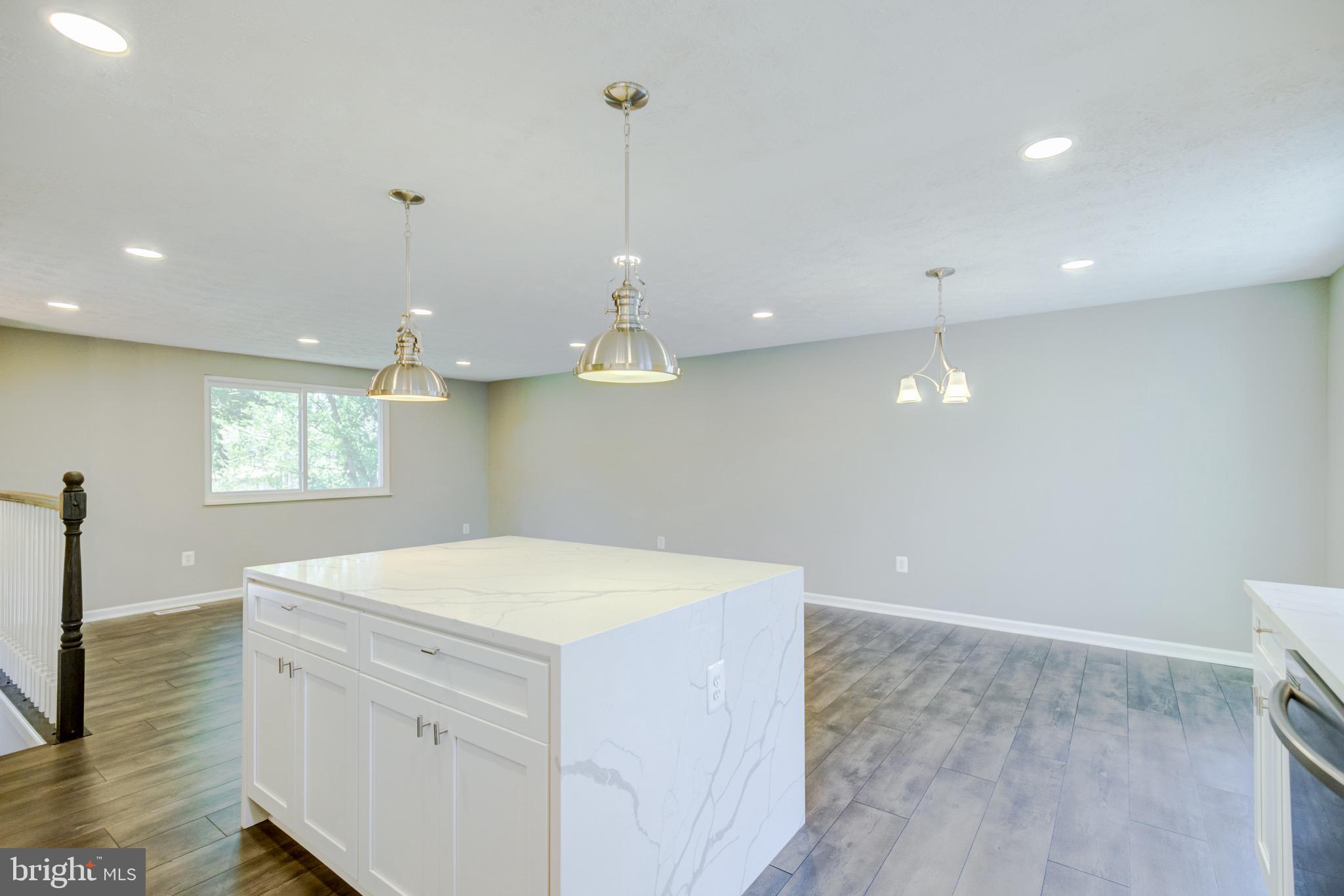 7007 Bedrock Road Alexandria, VA 22306 - Photo 7 of 42 Gallery Image 7
