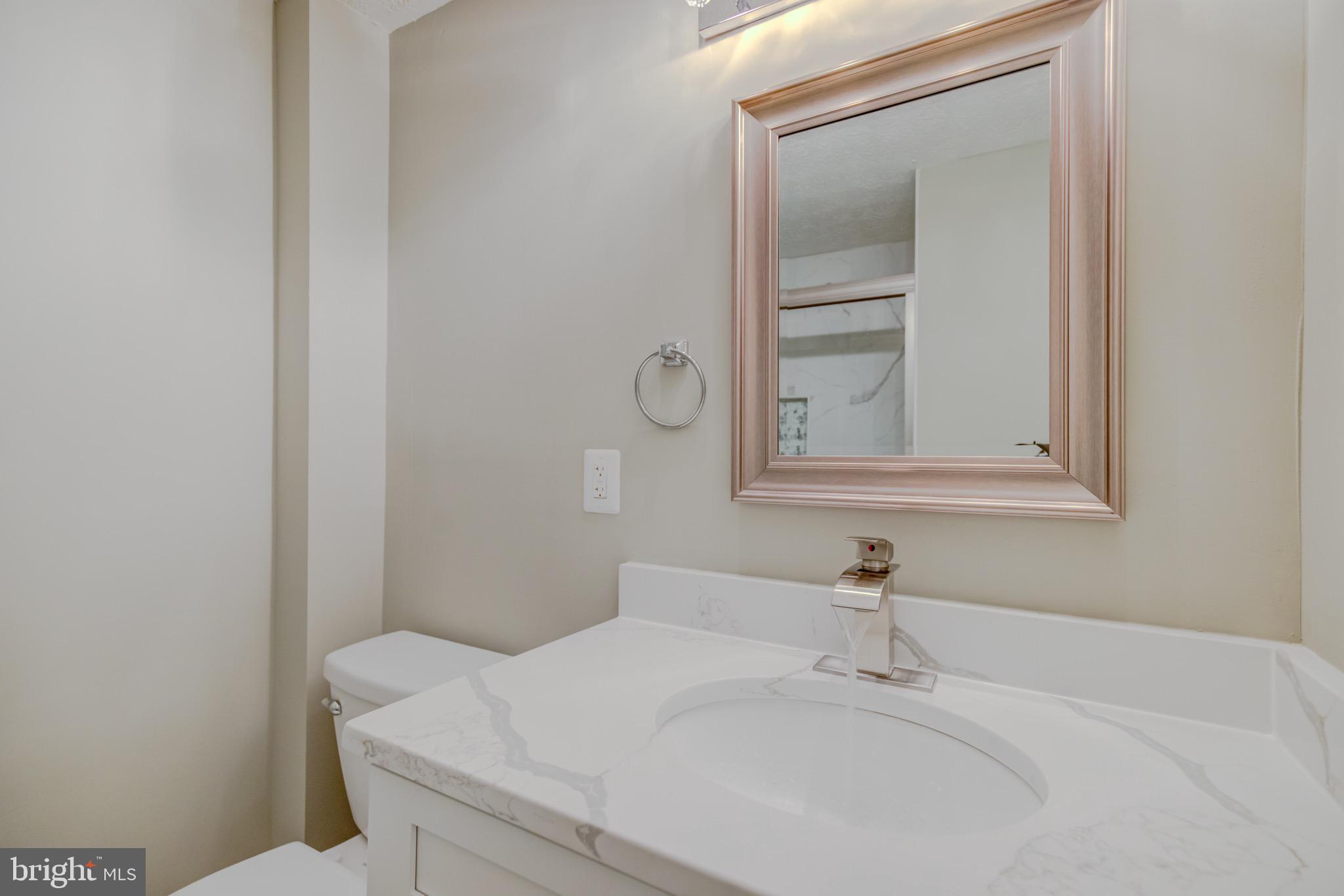 7007 Bedrock Road Alexandria, VA 22306 - Photo 10 of 42 Gallery Image 10