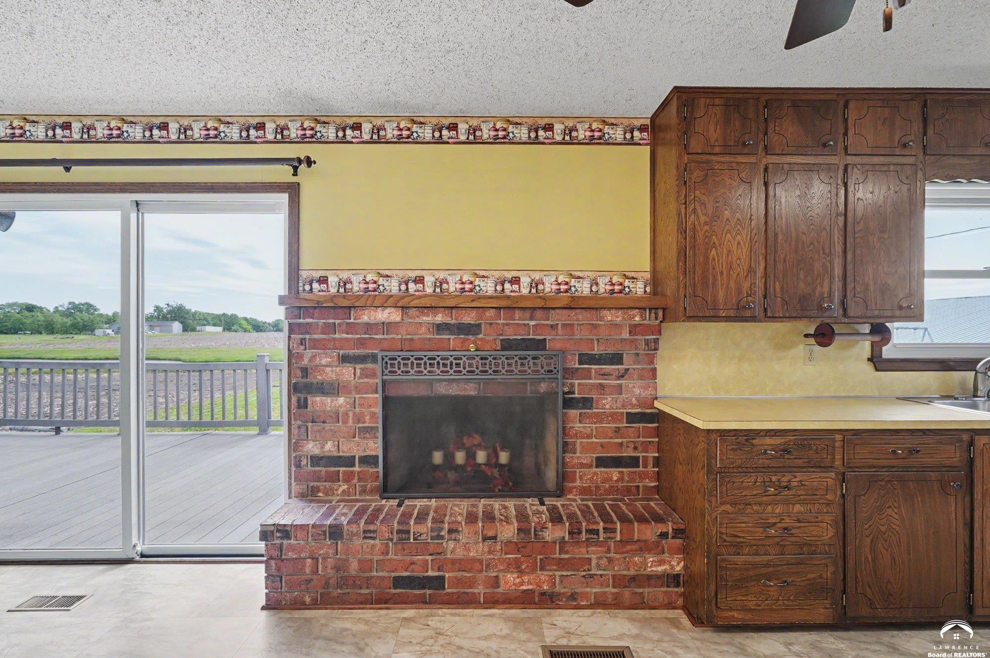4419 Indiana Road Ottawa, KS 66067 - Photo 12 of 55