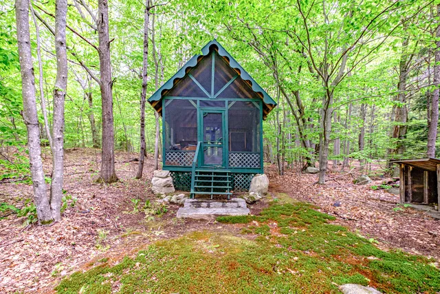 $775,000 | 217 Fire Ln 26, Brownfield, ME 04010