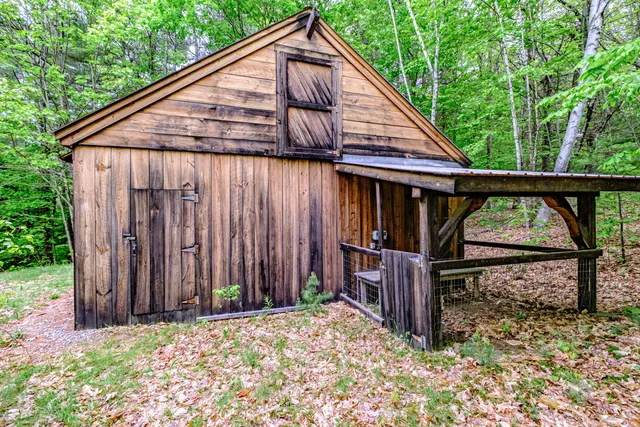 $775,000 | 217 Fire Ln 26, Brownfield, ME 04010