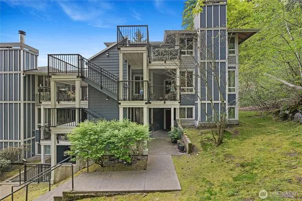 $400,000 | 3918 243rd Place Southeast, Unit F204, Bothell, WA 98021