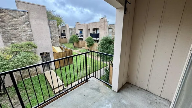 $124,900 | 5616 Boca Raton Boulevard, Unit 238, Fort Worth, TX 76112