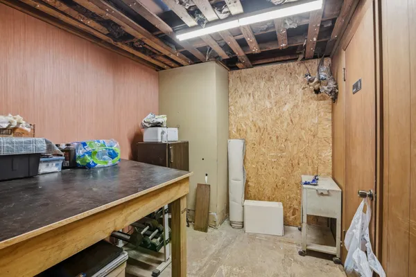 $520,000 | 207 West Grand Avenue, Yoakum, TX 77995