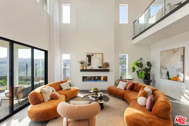 $10,995 | 20668 Hummingbird Court, Porter Ranch, CA 91326