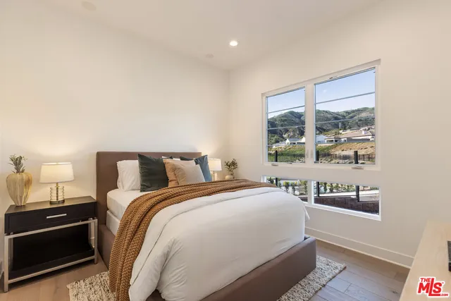 $10,995 | 20668 Hummingbird Court, Porter Ranch, CA 91326