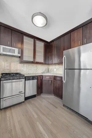 $6,495 | 200 East 61st Street, Unit 23F | Lenox Hill