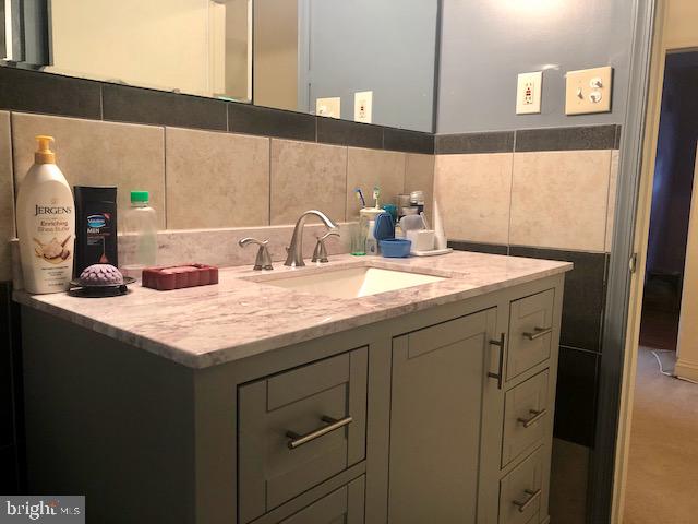 142 Church Road Elkins Park, PA 19027 - Photo 59 of 108 Hall Bathroom