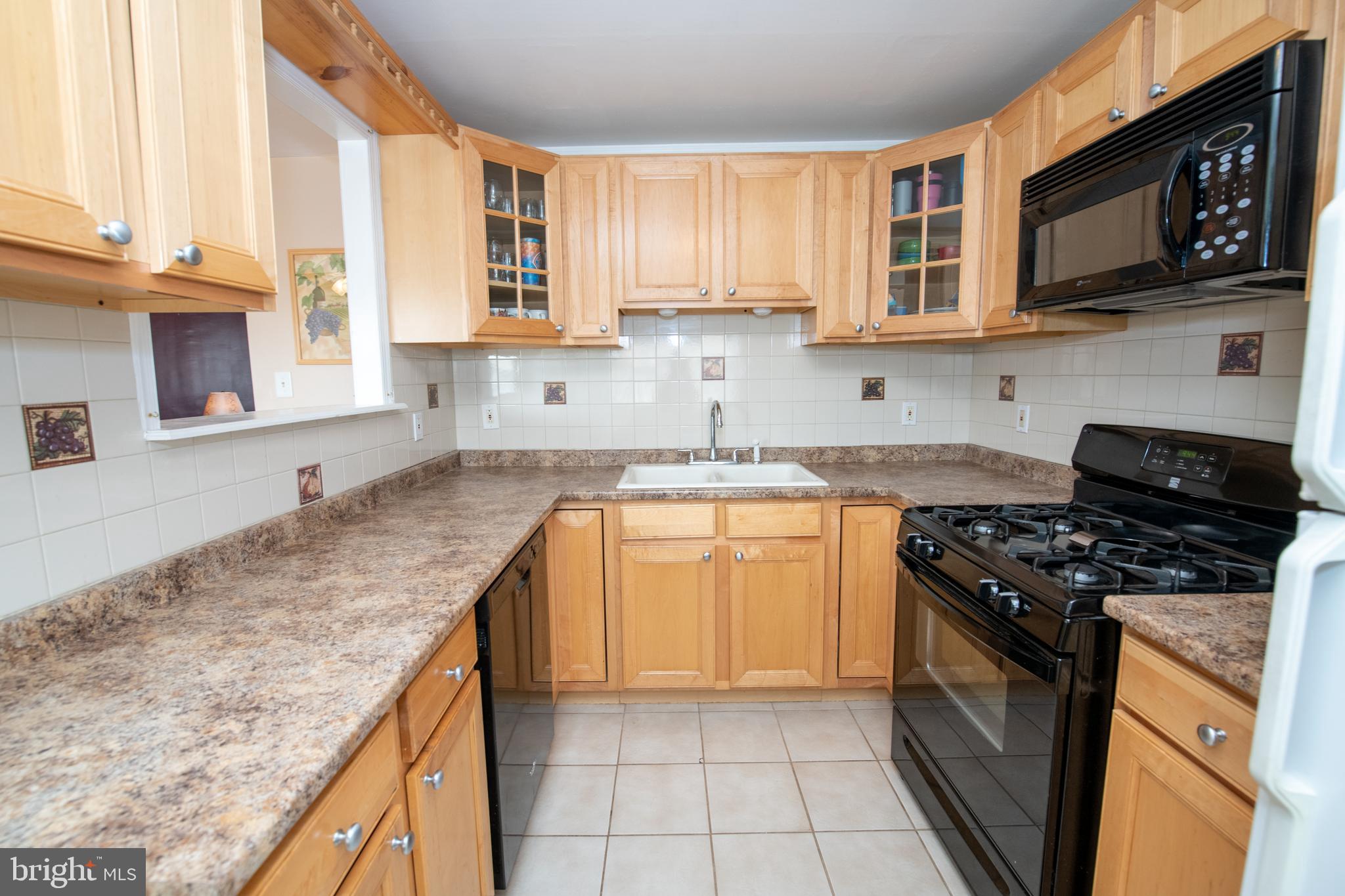 3301 Atmore Road Philadelphia, PA 19154 - Photo 15 of 38