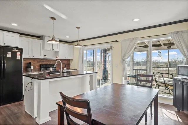 $299,900 | 302 Southeast 901 Road, Clinton, MO 64735