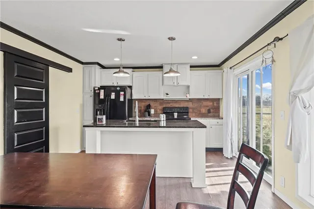 $299,900 | 302 Southeast 901 Road, Clinton, MO 64735