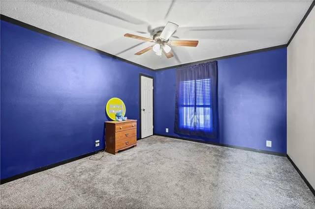 $299,900 | 302 Southeast 901 Road, Clinton, MO 64735