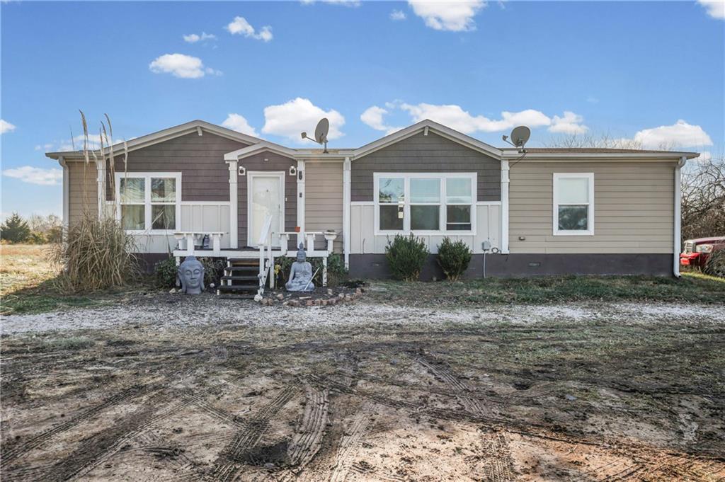 302 Southeast 901 Road Clinton, MO 64735 - Photo 29 of 32