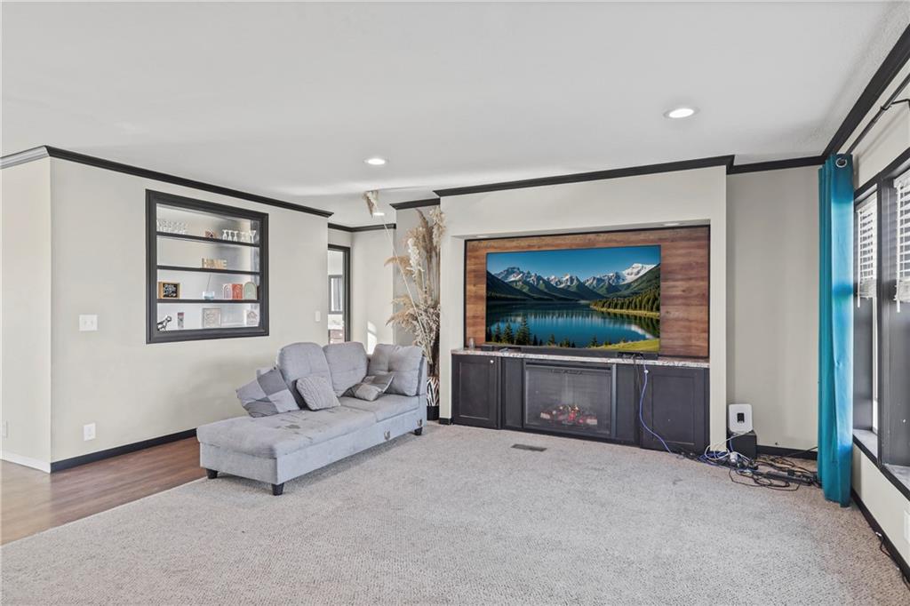 302 Southeast 901 Road Clinton, MO 64735 - Photo 8 of 32