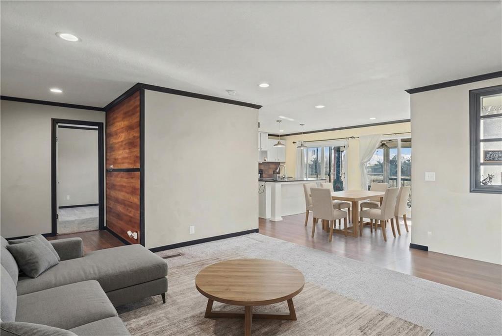 302 Southeast 901 Road Clinton, MO 64735 - Photo 9 of 32