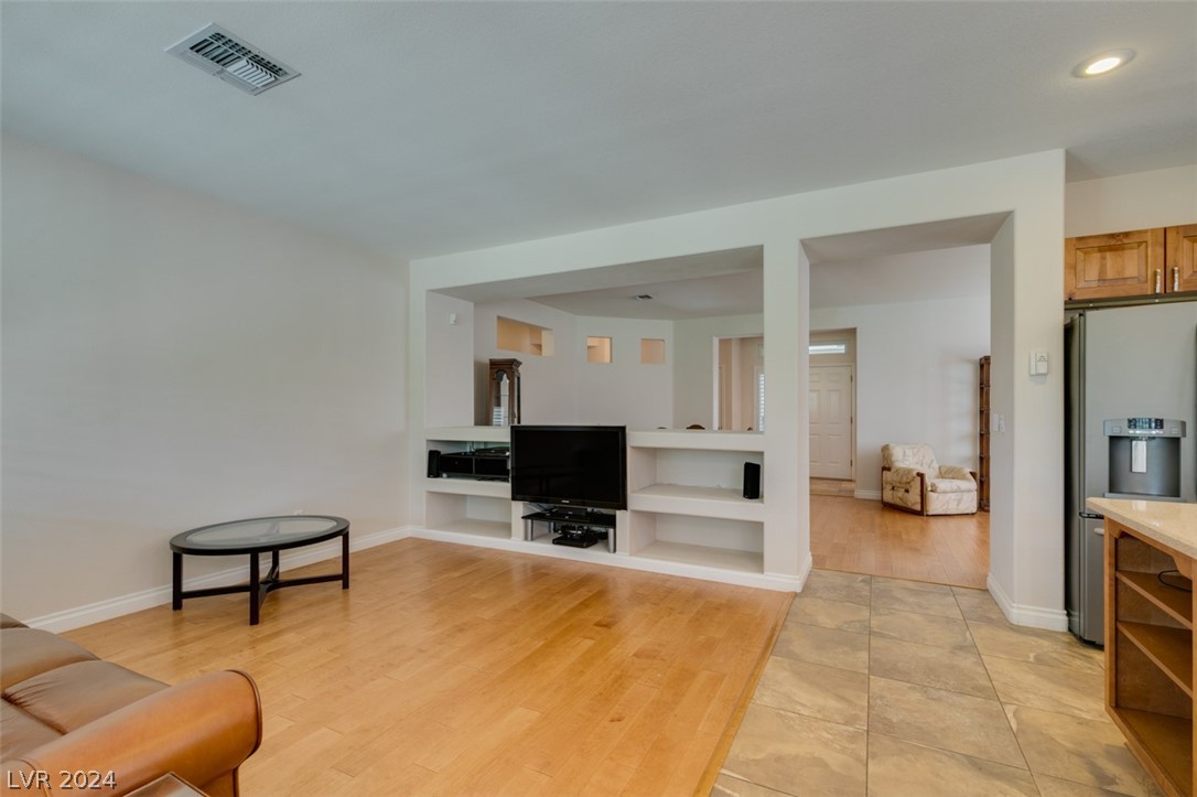 491 Eagle Vista Drive Henderson, NV 89012 - Photo 13 of 51